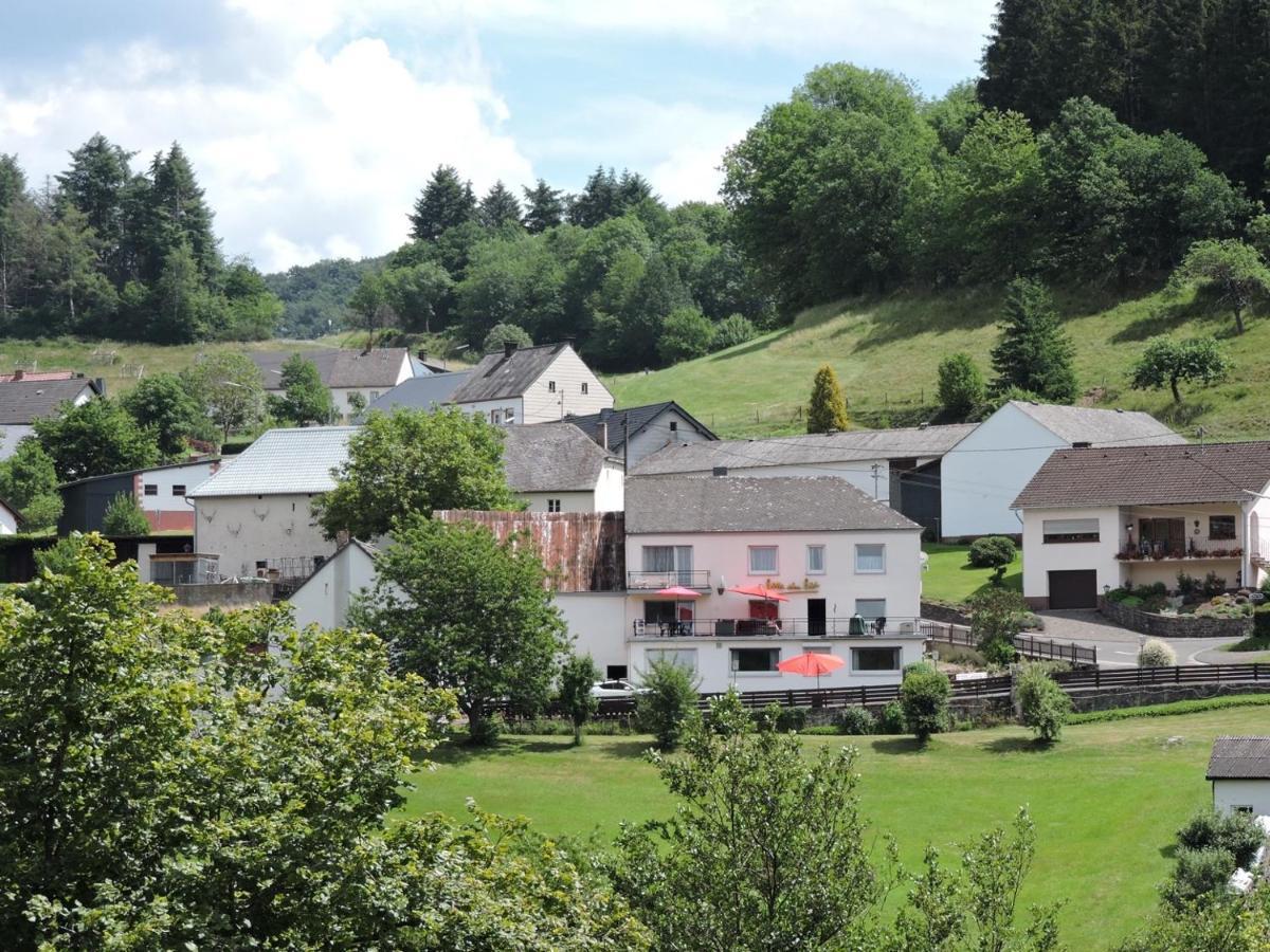 Sabine'S Gastehaus Hotel Übereisenbach Eksteriør billede